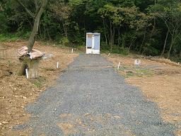 レンタル農園:ひいた砕石